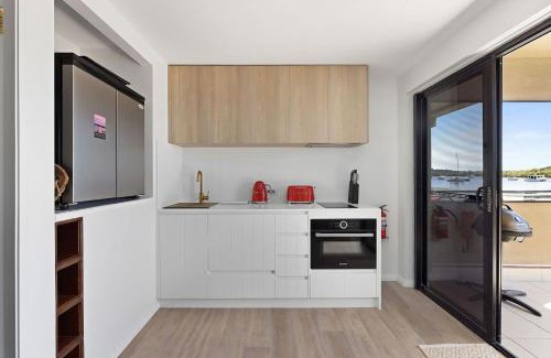 Lemon Tree Passage Apartment | Skippers Landing