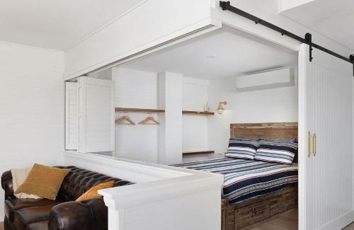 Lemon Tree Passage Apartment | Skippers Landing