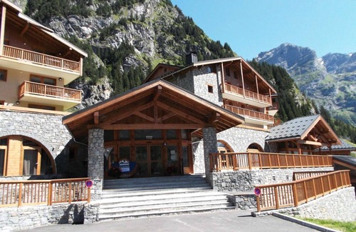Pralognan-la-Vanoise Condo | Skis aux pieds + Accès Piscine
