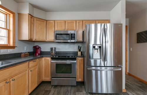 Wellsboro House | Sky High Chalet! Gorgeous home on 10+ acres with hot tub, 2 minutes to Wellsboro