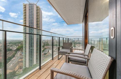 Moffat Bed & Breakfast | Sky High Luxury 2 Bed Flat with Jaw Dropping Views