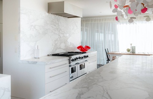 Portsea House | Sky High Majestic Views