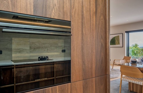 Britannia Heights House | Sky High Retreat Nelson