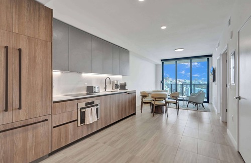 North Beach Condo | Sky-High Serenity | 21st Floor 1BR by the Beach
