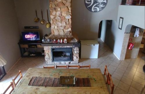 Hartbeespoort Cabin | Sky Lodge