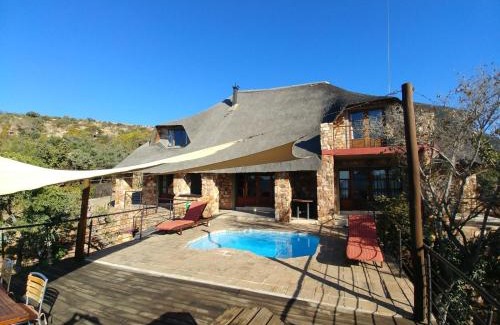 Hartbeespoort Cabin | Sky Lodge