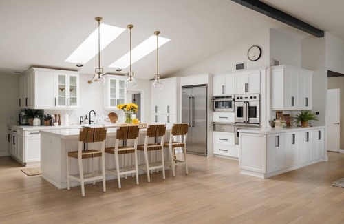 Fallbrook House | Sky Ridge: Indoor Pool, Privacy, Wine Country