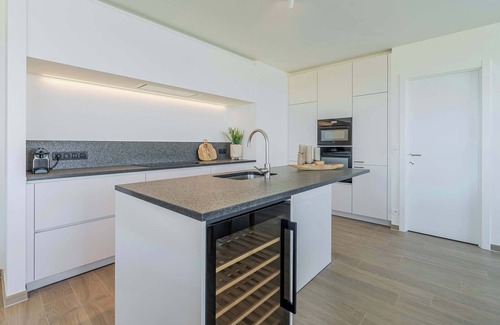 Ostend City Centre Apartment | Sky Tower II Modern Stay with Panoramic Views