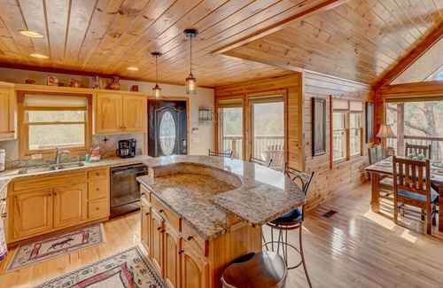 Epworth Cabin | Skydancer Lodge - Mountain Views | Pool Table | Hot Tub | Fire Pit