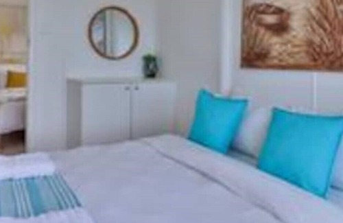 Klein Brak River House | Skye Beach Garden: Uncapped seaviews, sunsets & WiFi