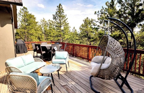 Divide Cabin | Skyfall Retreat-Hidden Haven Cabin-Secluded Serenity on 5 Acres-Early checkin