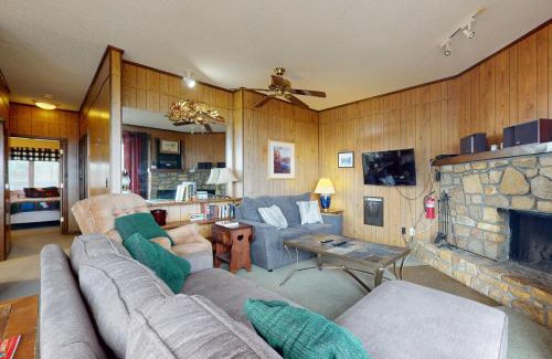 Sugar Mountain Apartment | Skyleaf Villa 801