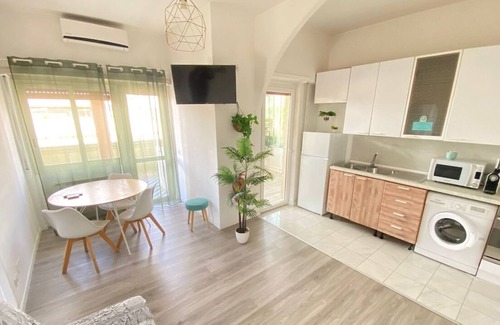 Quartiere XXXIII Lido di Ostia Ponente Apartment | Skyline Apartment