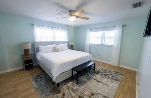 Jensen Beach House | Skyline Breeze - Jensen Beach Family Getaway