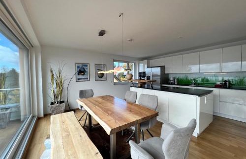Ueberlingen Apartment | Skyline