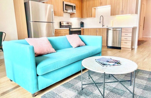East Village Apartment | Skyline Flat Facing Downtown San Diego