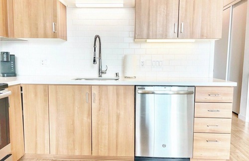 East Village Apartment | Skyline Flat Facing Downtown San Diego