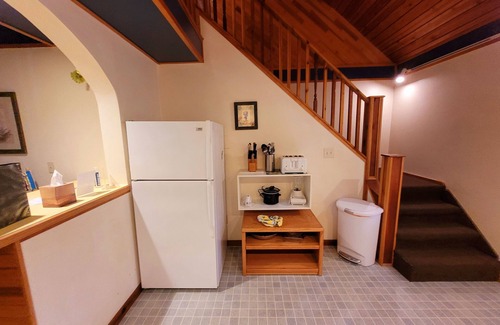 Ashford Apartment | Skyline Suite @ Alexander's Lodge [No Pets, NO Breakfast]- 1 Mile from entrance