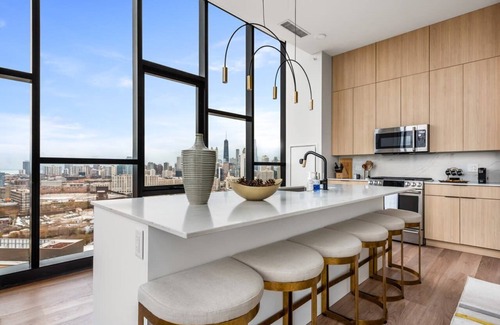 River West Apartment | Skyline View Duo for Groups: Unmatched Luxury Stay