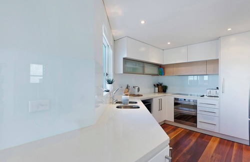 The Entrance Resort | Skywater Retreat - 3 bedrooms