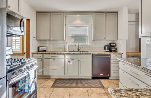 Sugar House House | SLC Centrally Located, Close to Skiing & Canyons