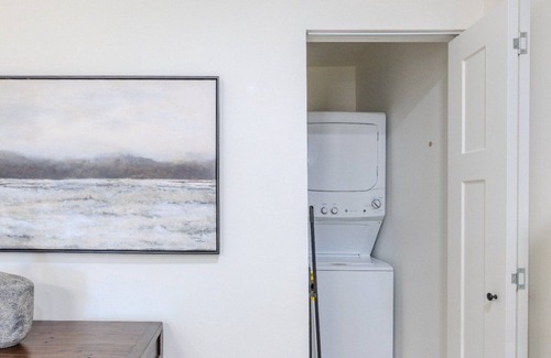 Poplar Grove Cottage | SLC Cozy Backhouse - Downtown SLC Base