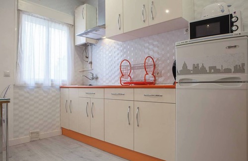 Golden Triangle of Art Apartment | Sleek 1 BR Apt next to El Prado
