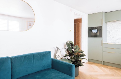 Montpelier Apartment | Sleek 1BD Flat 5 Mins from City Centre - Brighton!