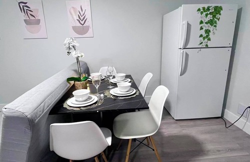 Willoughby House | Sleek 1BR Near Langley Events Centre