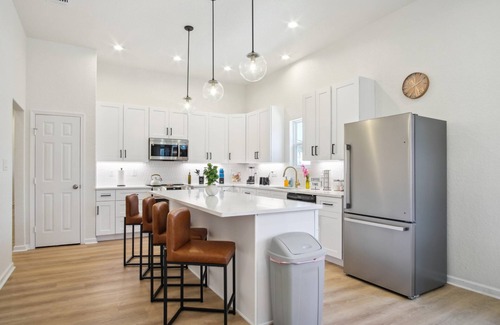 Denver Heights House | Sleek 4BR/3BA Urban Living w/Downtown Views!