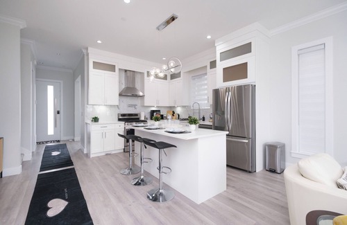 Willoughby House | Sleek 5BR Near Langley Events Centre & EV charger