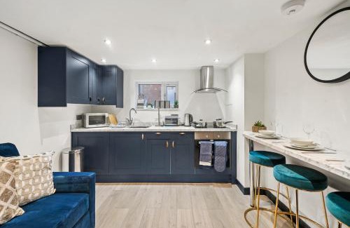 Castleford Apartment | Sleek and Stylish Yorkshire Gem - Sleeps 4