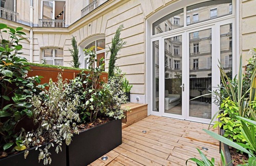 Champs-Elysees Apartment | Sleek apartment - 2BD/4P - Champs Élysées