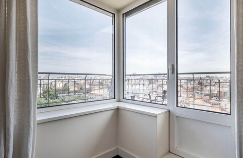 Malasana Apartment | Sleek Argüelles 2BR w/Gym & Pool, nr Madrid Rio, by Blueground