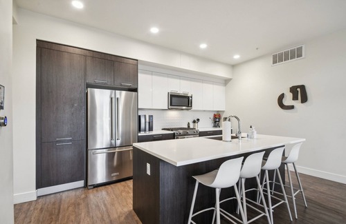 Highland Condo | Sleek & Chic Vibes | Espadin LoHi