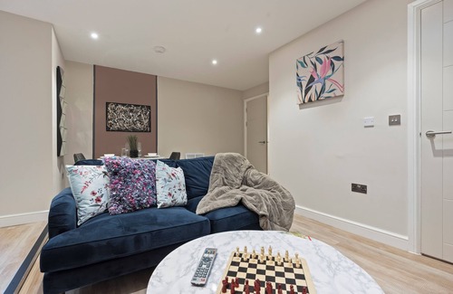Leeds City Center Apartment | Sleek & Cosy Central-Leeds Apartment for 3-People!