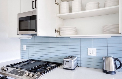 Cupertino Apartment | Sleek Cupertino 2BR w/ Gym, Pool & W/D, walk to Apple, by Blueground