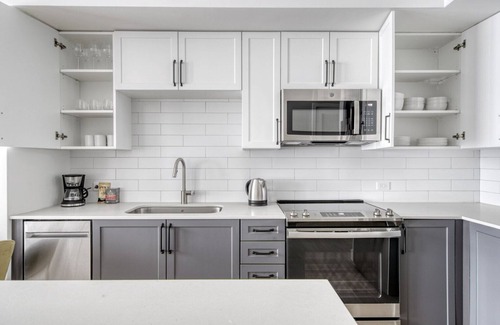 Downtown Fort Lauderdale Apartment | Sleek Downtown Fort Lauderdale Studio w/W/D, Pool & Gym, by Blueground