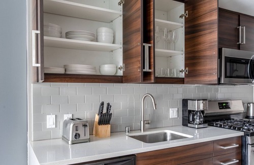 Civic Center Apartment | Sleek Hayes Valley 1BR w/On-Site Retail, Yoga & Dining, by Blueground