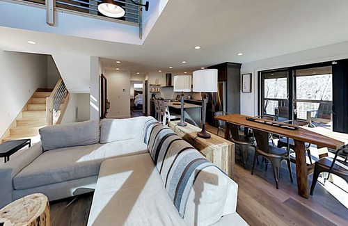 Pisgah Forest House | Sleek house with screened porch, fireplace, & soaking tub - Dogs OK