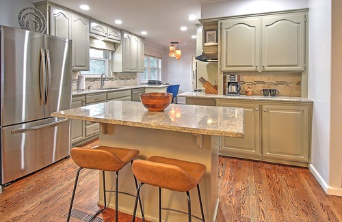 Tulsa House | Sleek Midtown Retreat near Expo