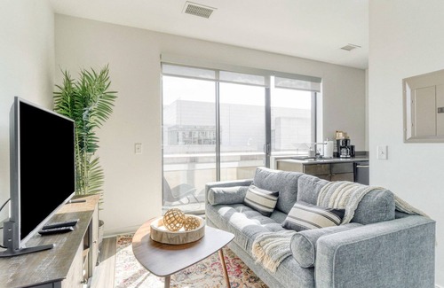 Shaw Apartment | Sleek Shaw 1BR w/Elevator, nr Dining & Green Spaces, by Blueground