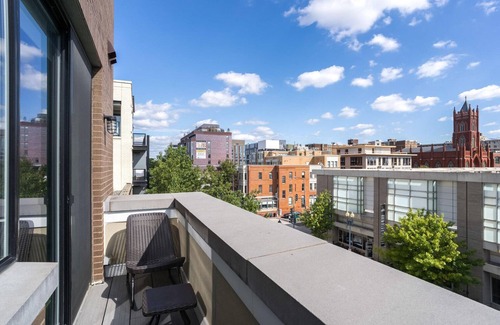 Shaw Apartment | Sleek Shaw 1BR w/Elevator, nr Dining & Green Spaces, by Blueground