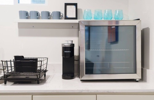 Congress Park Apartment | Sleek & Stylish Apt Steps From Bluebird Theater