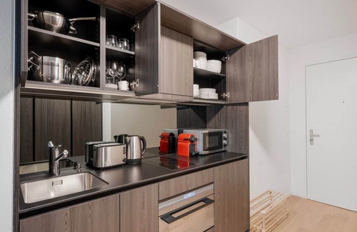 Sihlfeld Apartment | Sleek Wiedikon 1.5 Room w/Storage & W/D, 1 min to Market, by Blueground