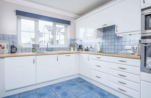 Little Haven House | Sleekstone, Holiday Home Broad Haven, Sleeps 7, 4 bedrooms, bathrooms