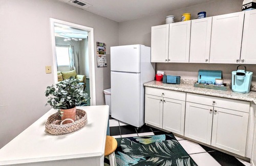 Crescent Beach Cottage | Sleep 6 comfortably, steps from the Beach!