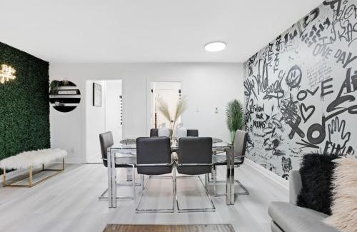 Chippawa House | Sleep 8 Hot Tub Backyard Retreat 5 Min To Falls