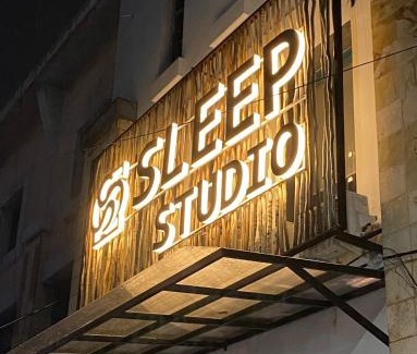 Surabaya Hotel | Sleep Studio Hotel City Center Surabaya