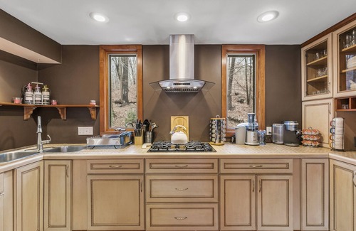 North Haven House | Sleeping Giant Getaway w/Swim Spa/Tonal/Peloton
